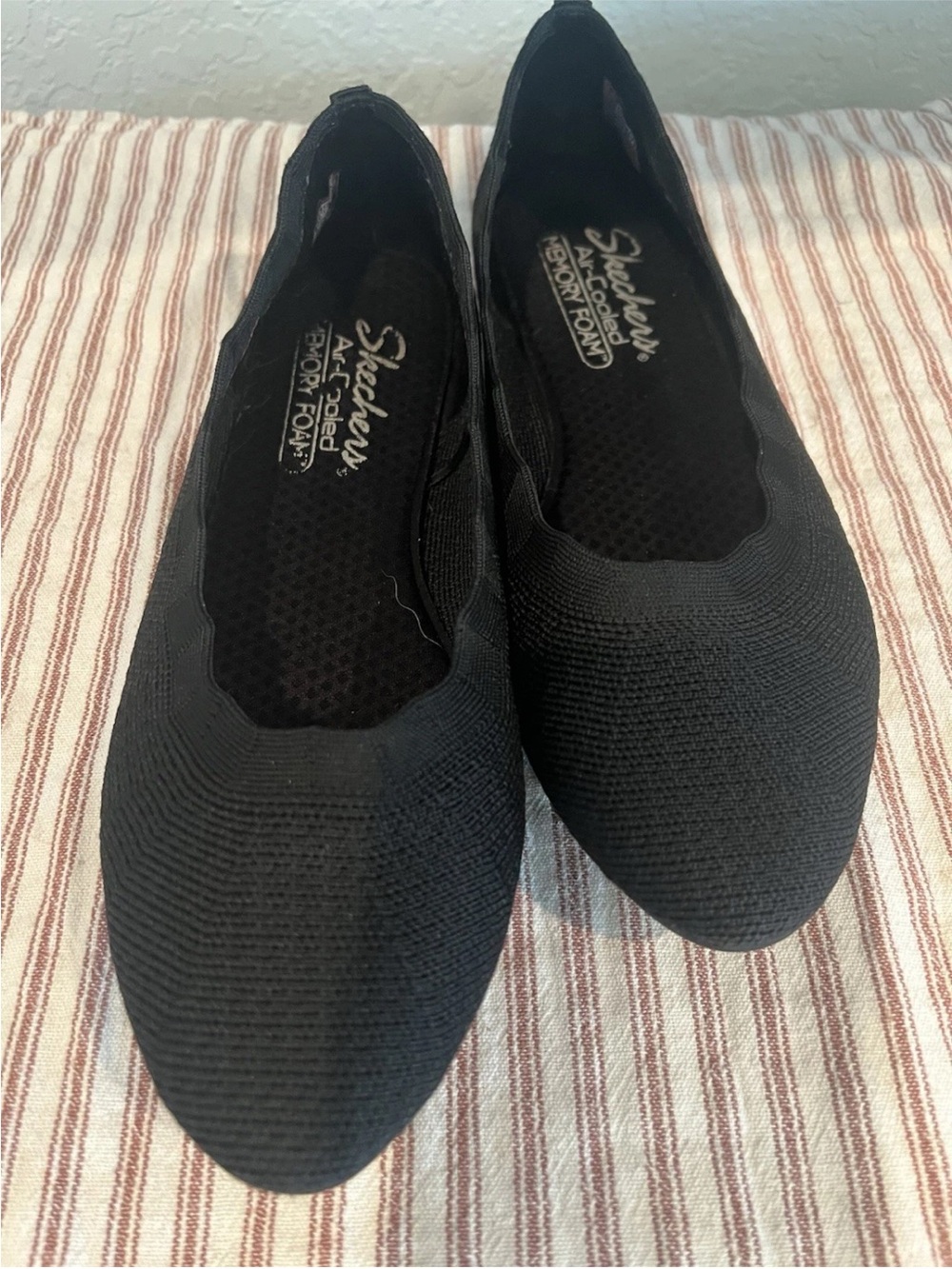 Skechers Black Knit Slip-On Ballet Flats 8.5 - Picture 5 of 5